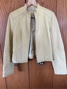 Women's soft yellowLeather Zip-Front Jacket